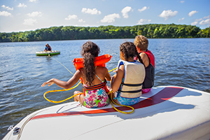 5 Family Activities to Do in a Boat Trip
